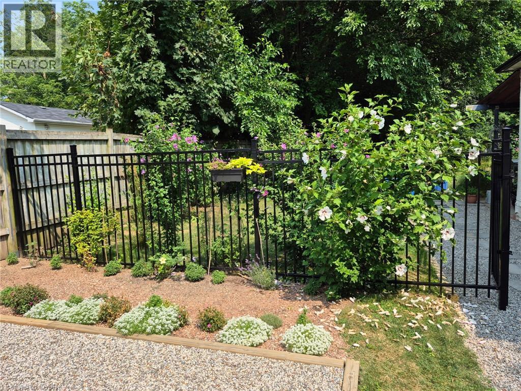 30 Dumfries Street, Cambridge, Ontario  N1S 1Y7 - Photo 29 - 40772249