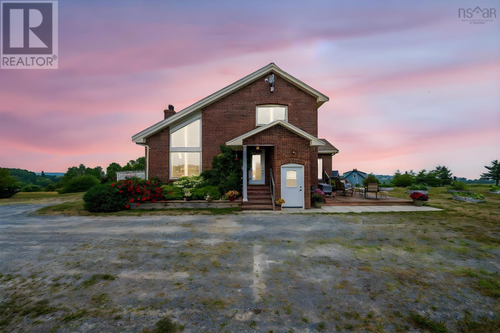 12809 1 Highway, Avonport, Nova Scotia