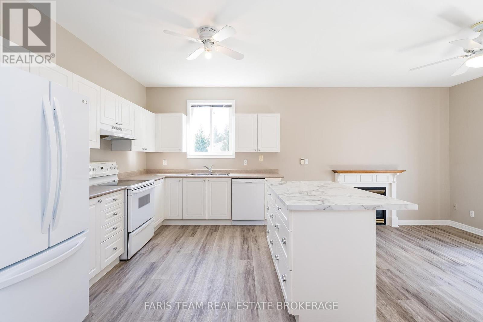 4645 Orkney Beach Road, Ramara, Ontario  L3V 0S1 - Photo 4 - S12420569