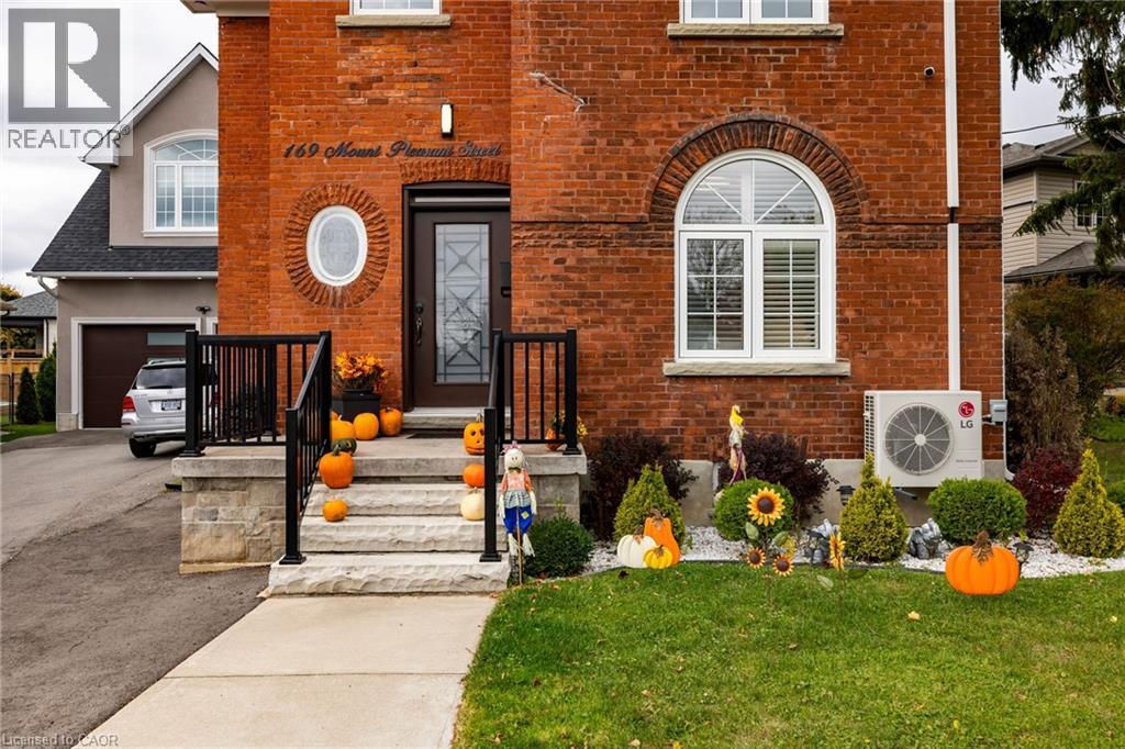 169 Mount Pleasant Street, Brantford, Ontario  N3T 1T6 - Photo 3 - 40772322