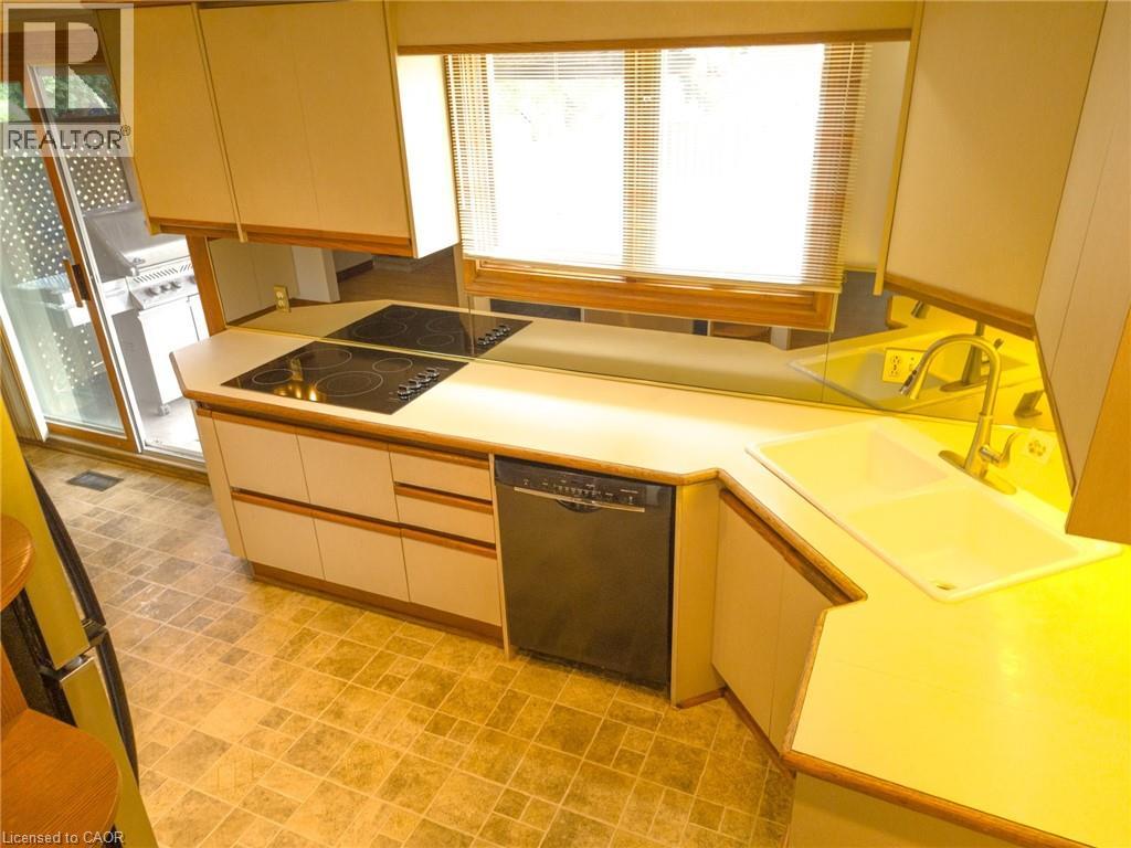 164 Laurier Avenue, Hamilton, Ontario  L9C 3S6 - Photo 16 - 40772188