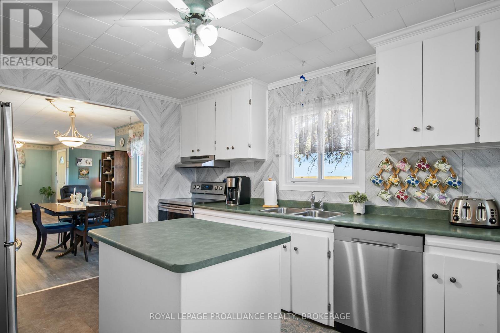2292 Mcintyre Road, Loyalist, Ontario  K0H 1G0 - Photo 10 - X12420599