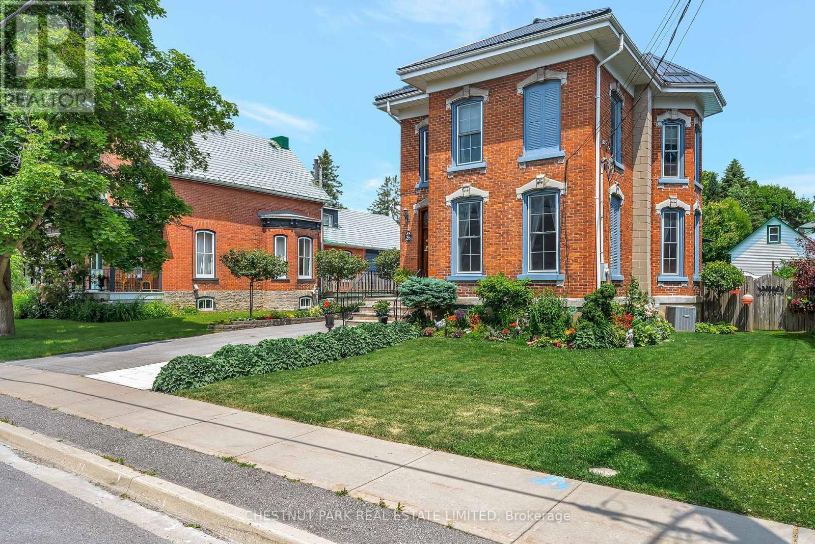 26 Centre Street, Prince Edward County (Picton), Ontario  K0K 2T0 - Photo 7 - X12420581