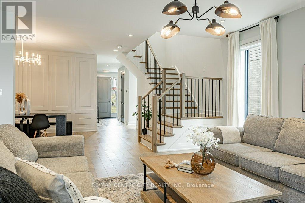 2336 Tokala Trail, London North, Ontario  N6G 0V6 - Photo 11 - X12420604