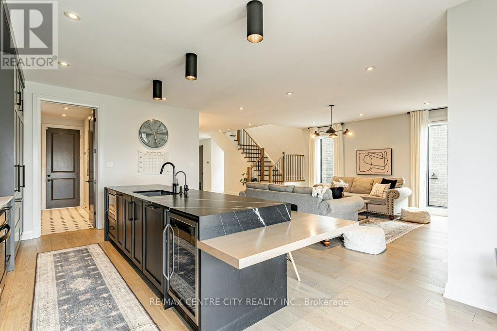 2336 Tokala Trail, London North, Ontario  N6G 0V6 - Photo 17 - X12420604