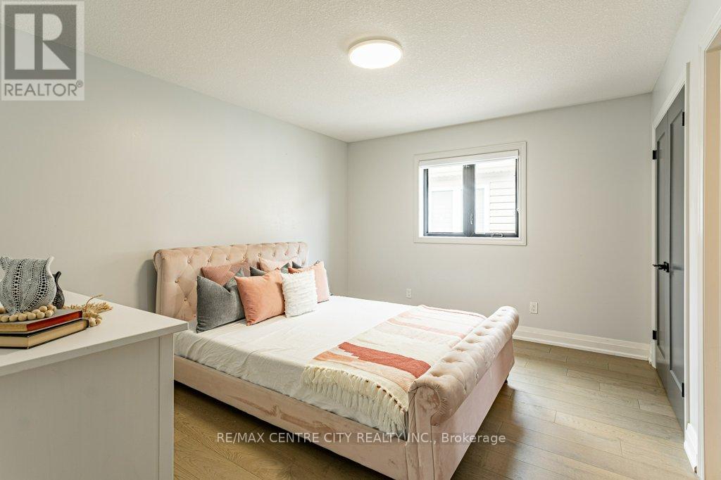 2336 Tokala Trail, London North, Ontario  N6G 0V6 - Photo 28 - X12420604