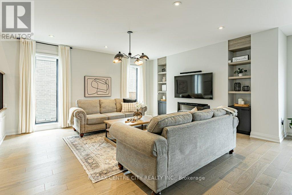 2336 Tokala Trail, London North, Ontario  N6G 0V6 - Photo 8 - X12420604