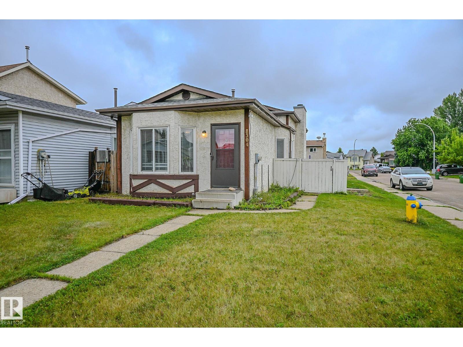 Property at 8304 157 AV NW image 2