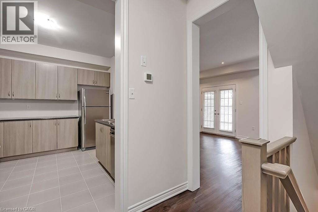 8 Hiscott Drive, Waterdown, Ontario  L8B 0A2 - Photo 14 - 40772406