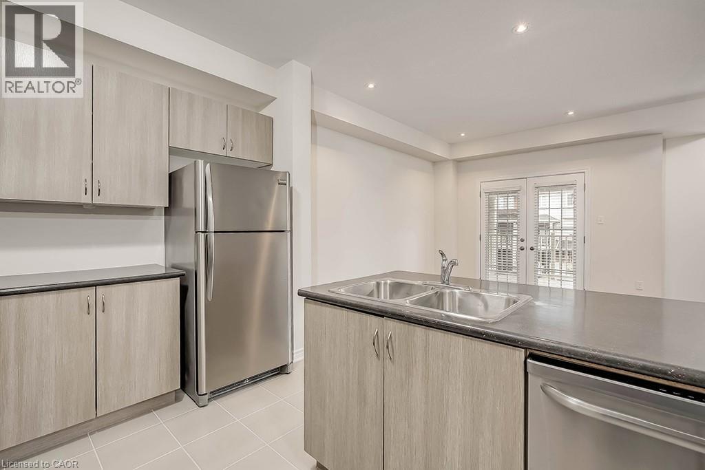 8 Hiscott Drive, Waterdown, Ontario  L8B 0A2 - Photo 16 - 40772406