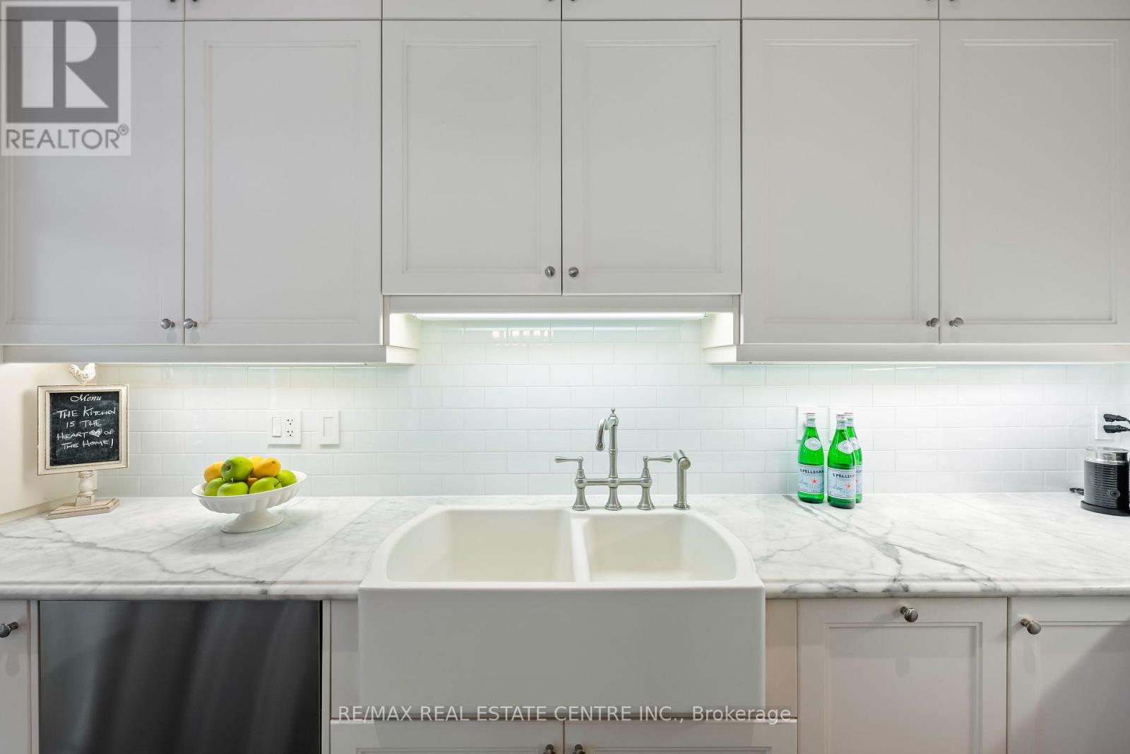 14 St. Phillips Road, Toronto, Ontario  M9P 2N6 - Photo 21 - W12407129