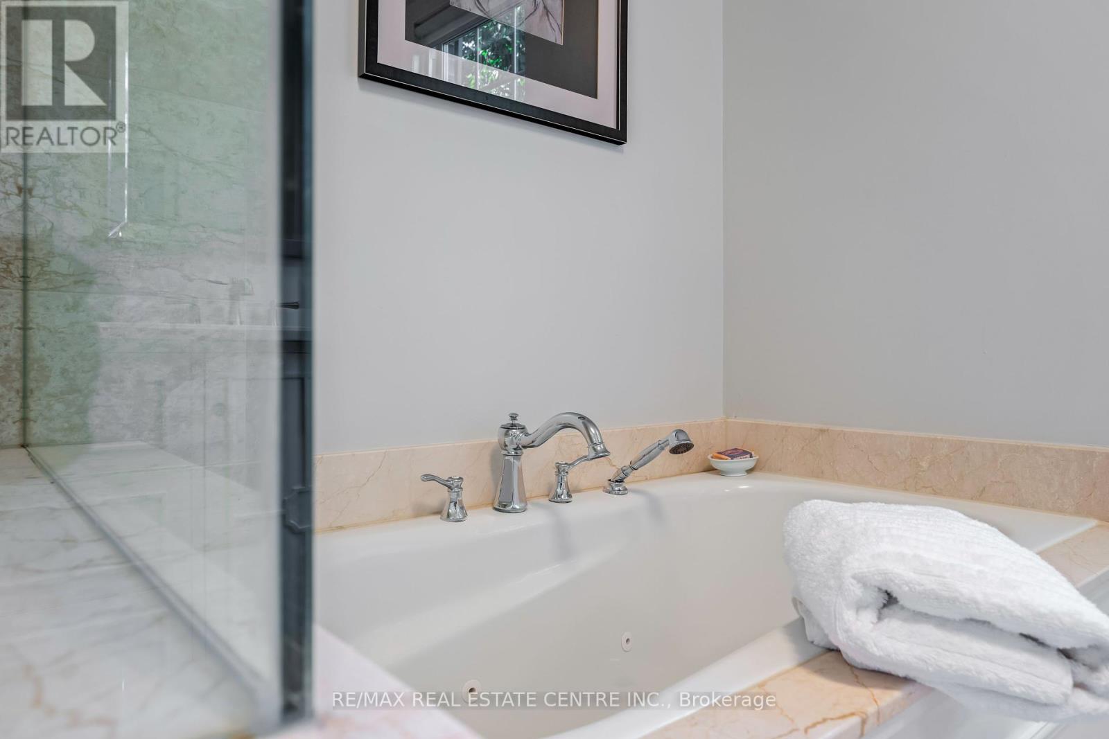 14 St. Phillips Road, Toronto, Ontario  M9P 2N6 - Photo 40 - W12407129