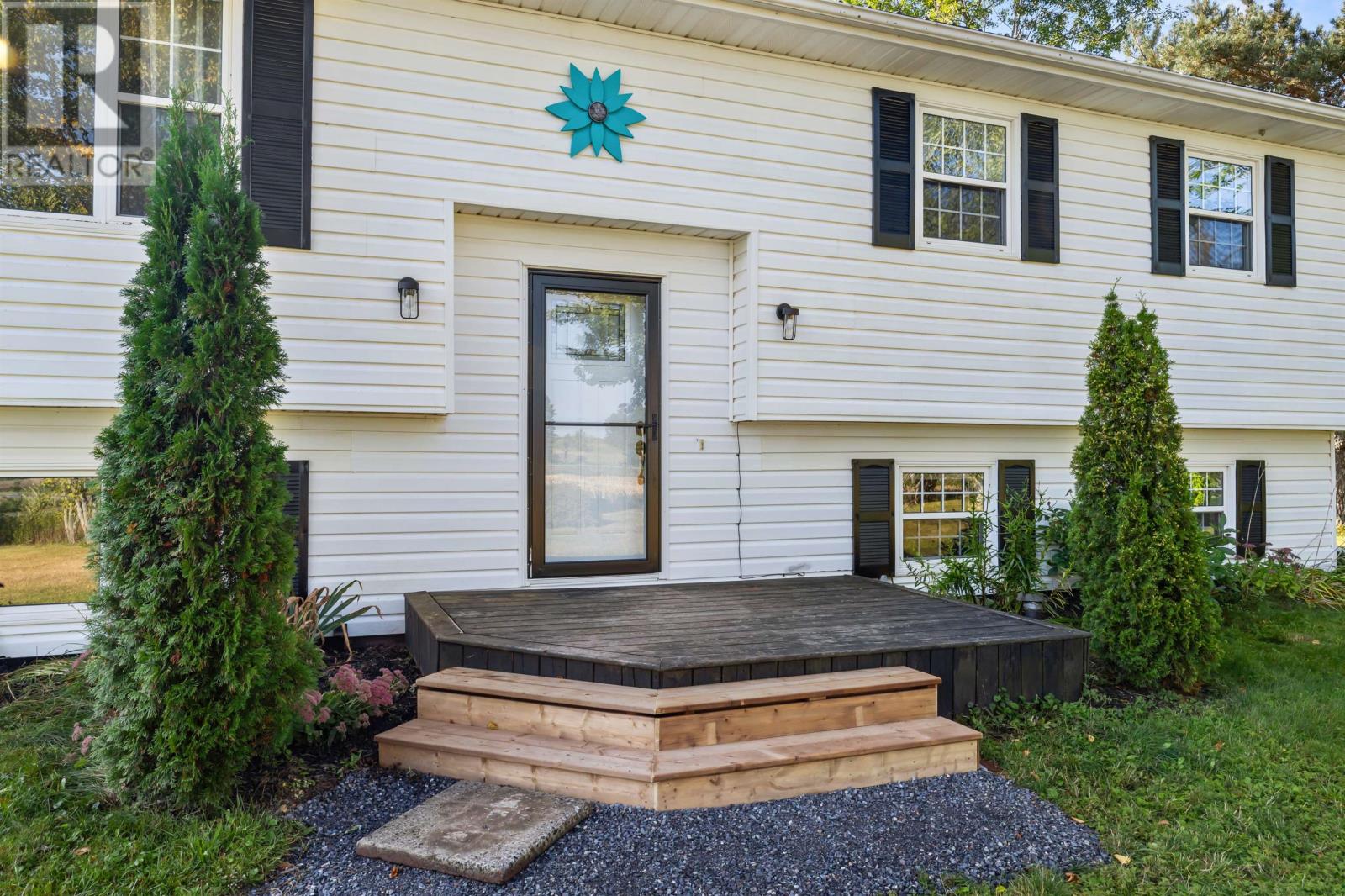 508 Village Green Road, Village Green, Prince Edward Island  C1B 3T9 - Photo 5 - 202524050