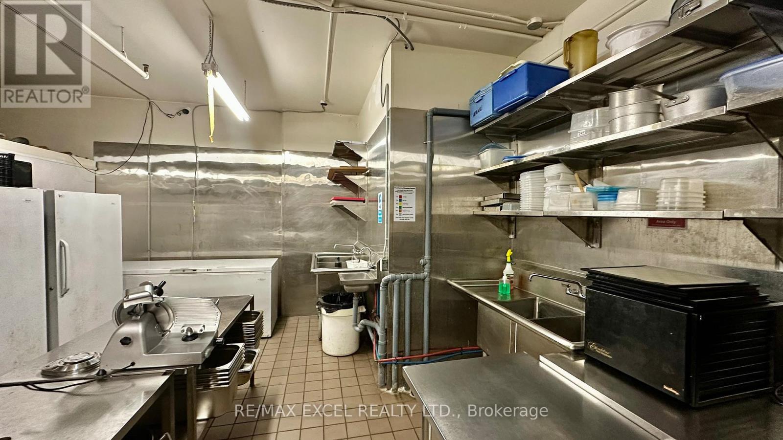 30 St Partick Street, Toronto, Ontario  M5T 3A3 - Photo 17 - C12420596