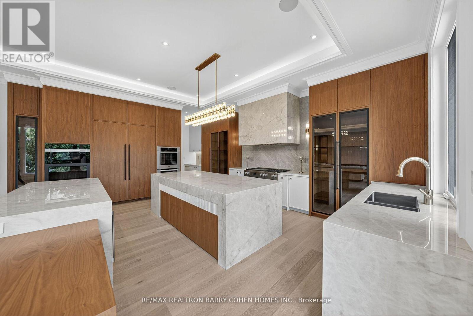 35 Foursome Crescent, Toronto, Ontario  M2P 1W1 - Photo 18 - C12420602