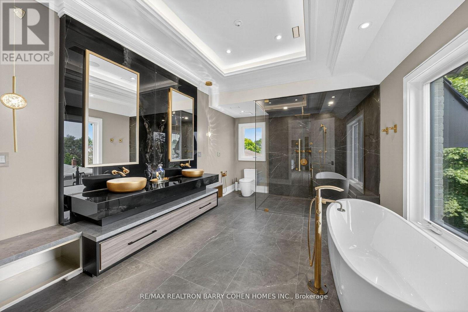 35 Foursome Crescent, Toronto, Ontario  M2P 1W1 - Photo 28 - C12420602
