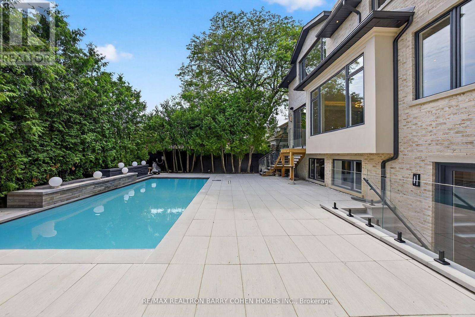 35 Foursome Crescent, Toronto, Ontario  M2P 1W1 - Photo 36 - C12420602