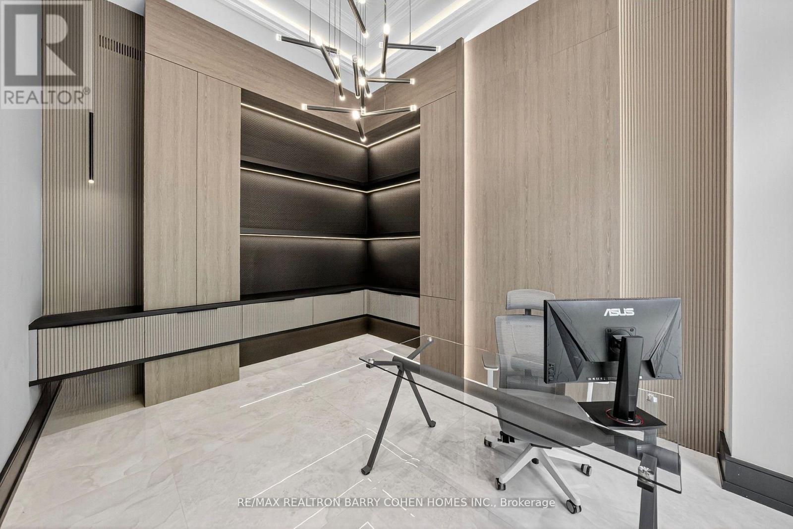 35 Foursome Crescent, Toronto, Ontario  M2P 1W1 - Photo 4 - C12420602