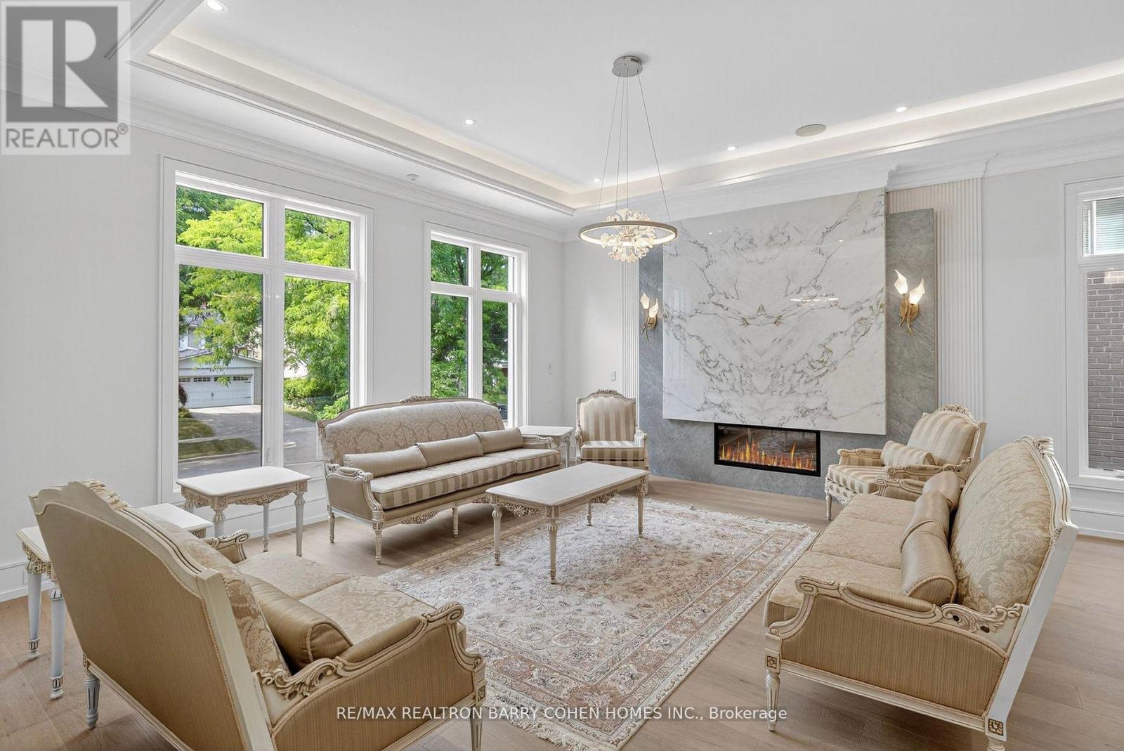 35 Foursome Crescent, Toronto, Ontario  M2P 1W1 - Photo 6 - C12420602