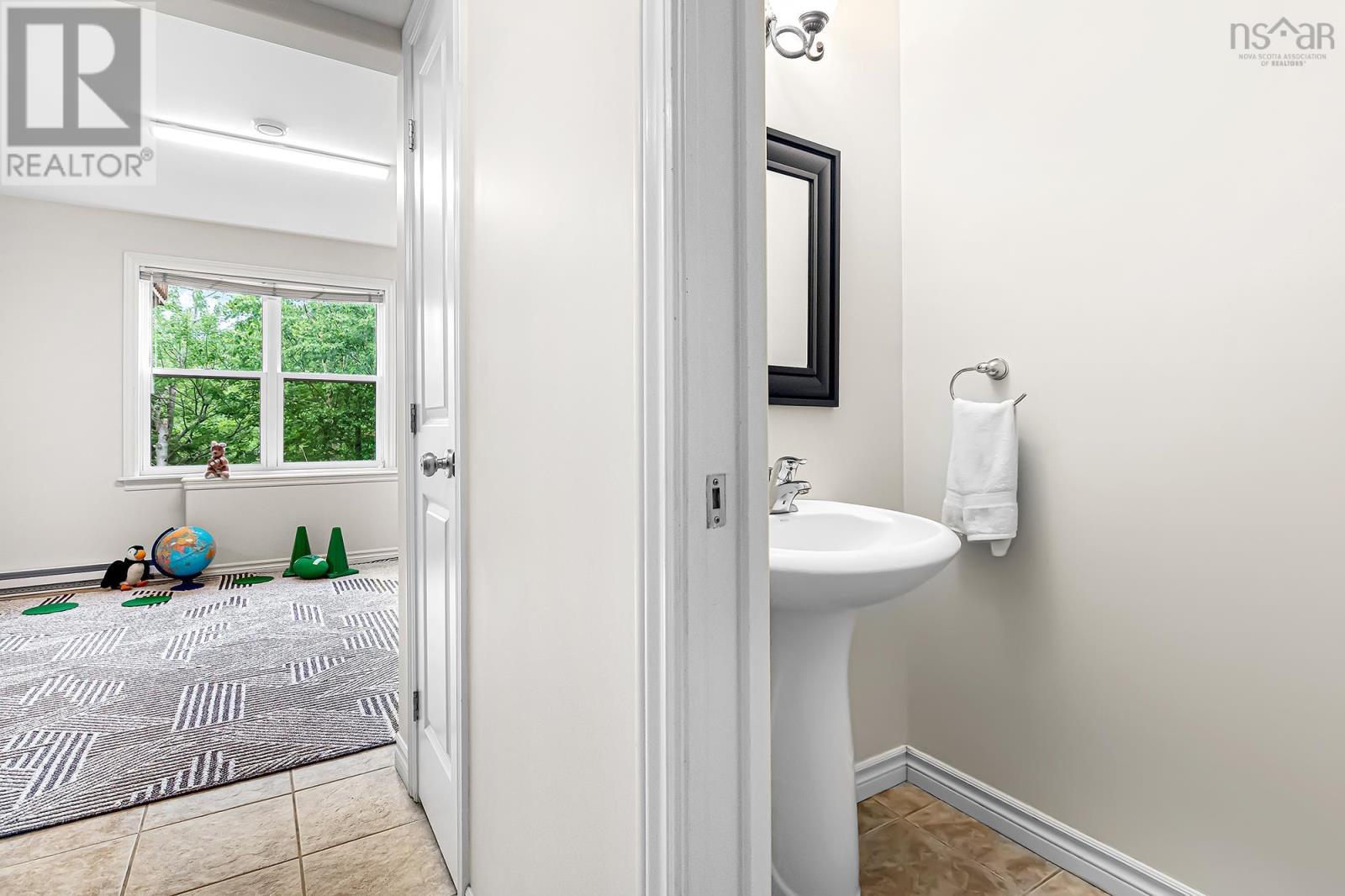 22 Brigadier Court, Halifax, Nova Scotia  B3M 4Y5 - Photo 31 - 202524049