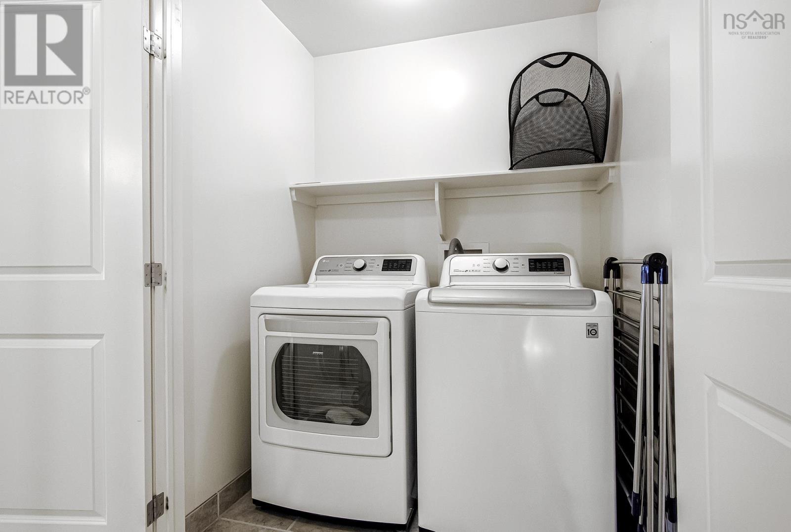 22 Brigadier Court, Halifax, Nova Scotia  B3M 4Y5 - Photo 33 - 202524049