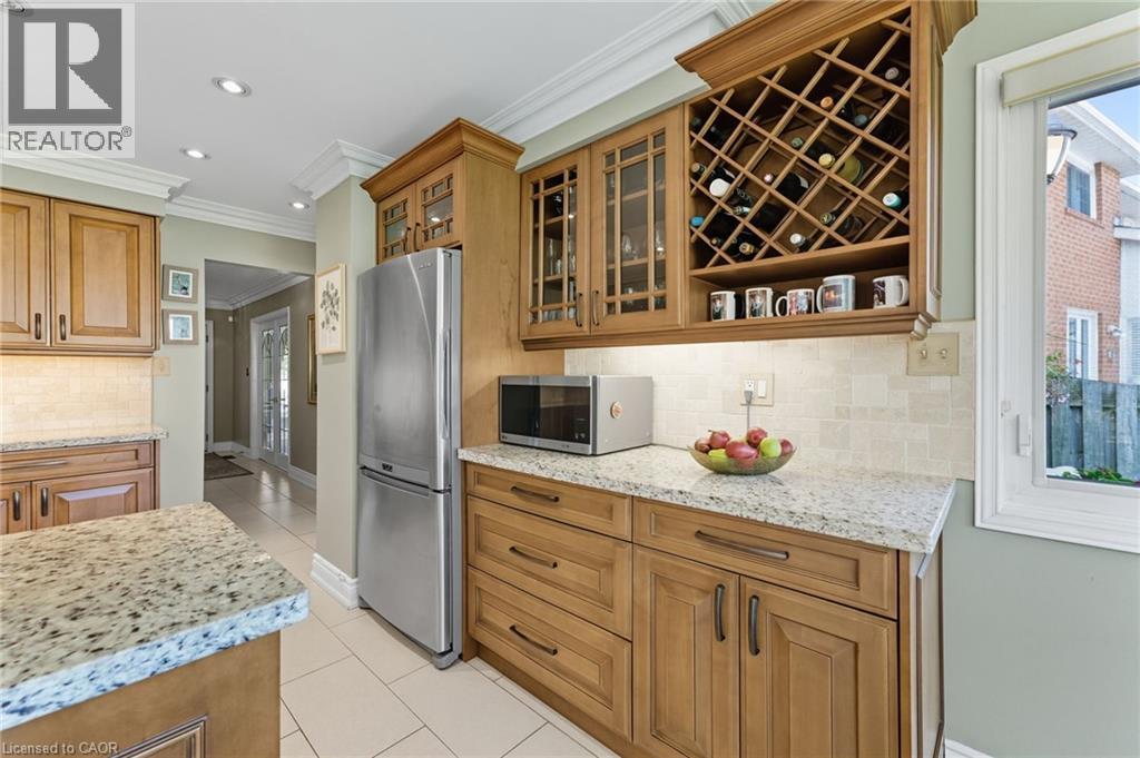 3043 Vanderbilt Road, Mississauga, Ontario  L5N 4W8 - Photo 6 - 40762220