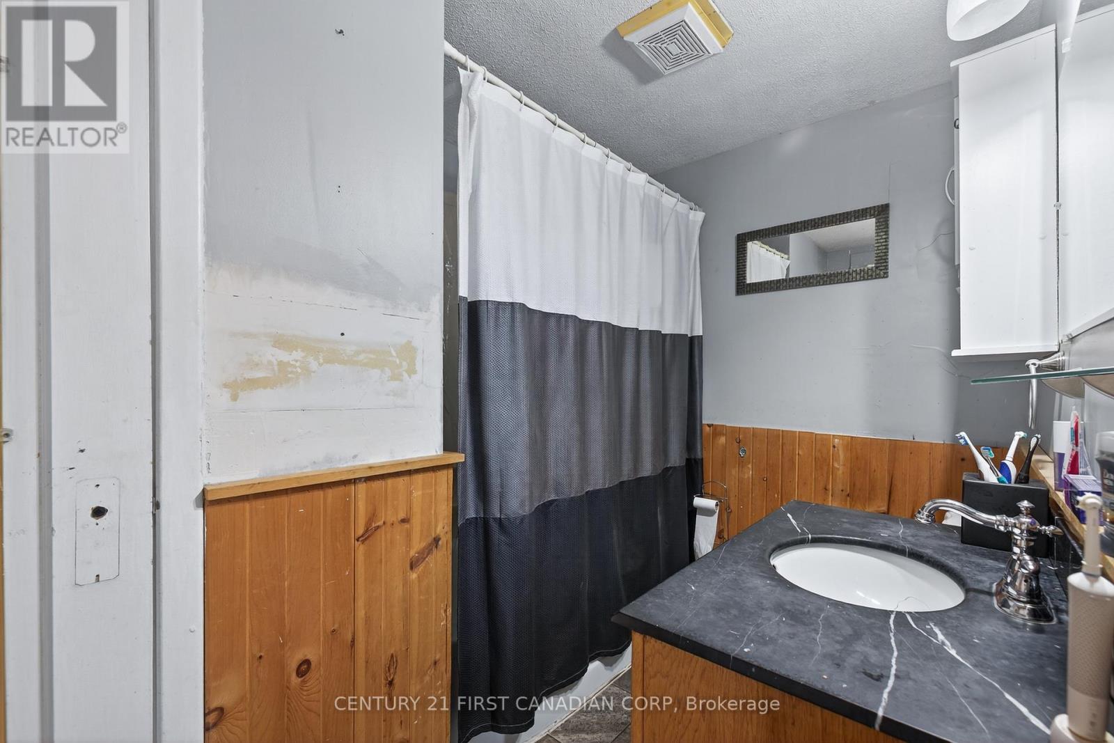 247 Ridout Street, West Elgin, Ontario  N0L 2C0 - Photo 22 - X12420658