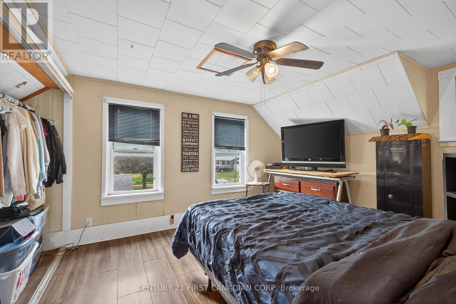 247 Ridout Street, West Elgin, Ontario  N0L 2C0 - Photo 24 - X12420658