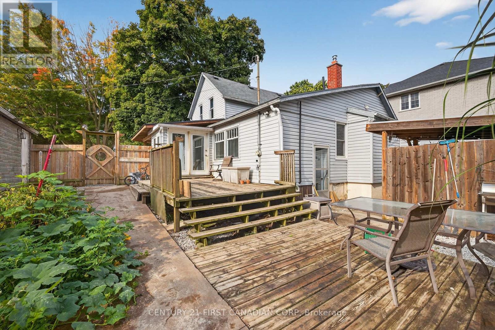 247 Ridout Street, West Elgin, Ontario  N0L 2C0 - Photo 33 - X12420658