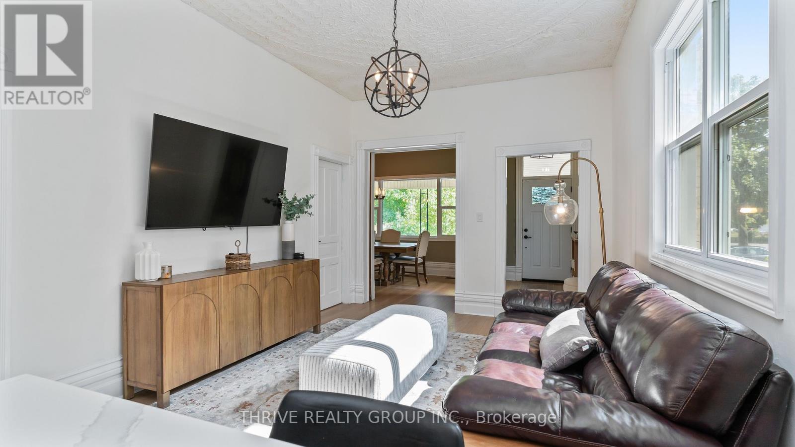 101 Maitland Street, London East, Ontario  N6B 2X3 - Photo 11 - X12420662
