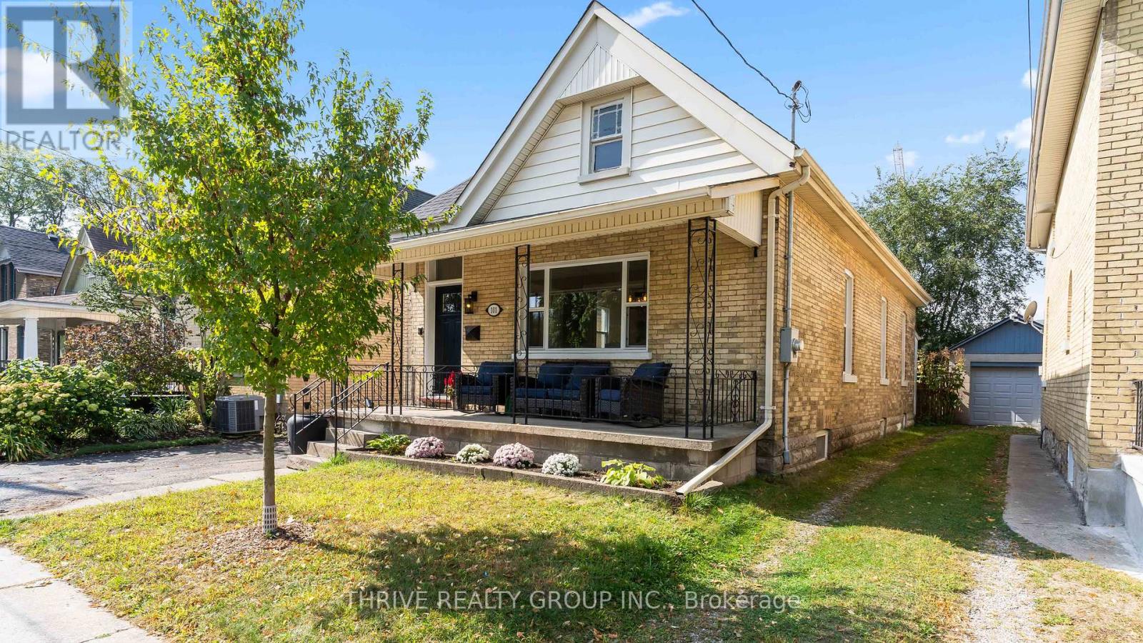 101 Maitland Street, London East, Ontario  N6B 2X3 - Photo 3 - X12420662