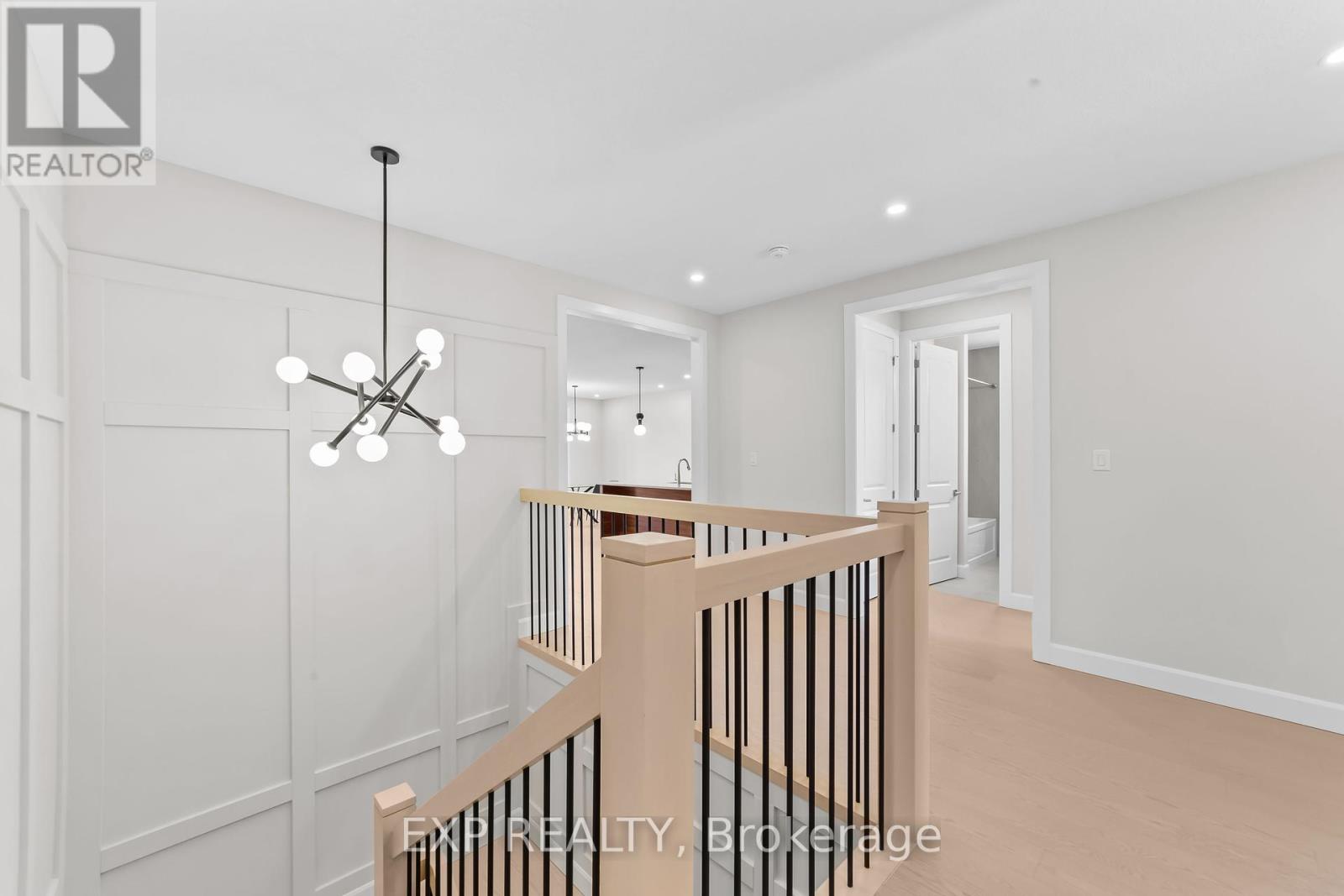 409 Ontario Street, Warwick, Ontario  N0M 2S0 - Photo 15 - X12420675