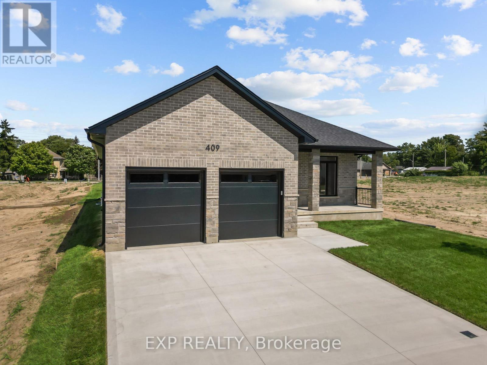 409 Ontario Street, Warwick, Ontario  N0M 2S0 - Photo 25 - X12420675