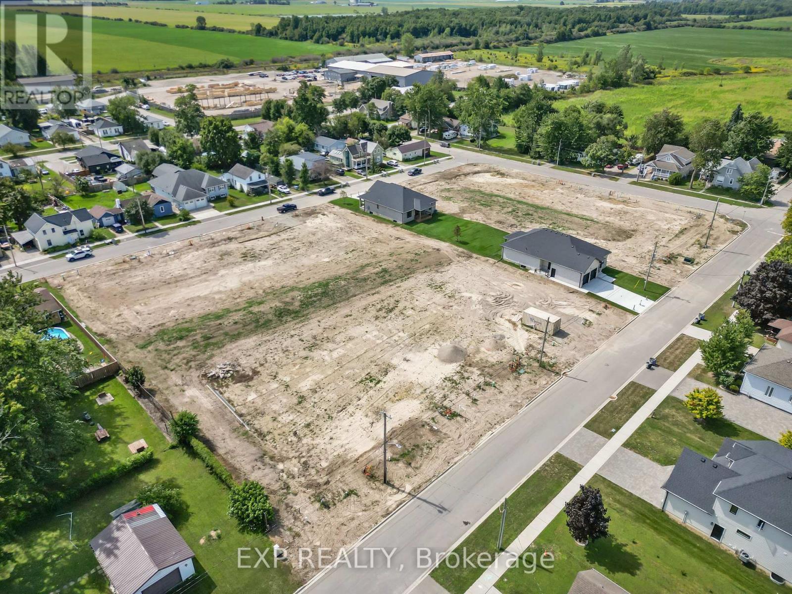 409 Ontario Street, Warwick, Ontario  N0M 2S0 - Photo 29 - X12420675