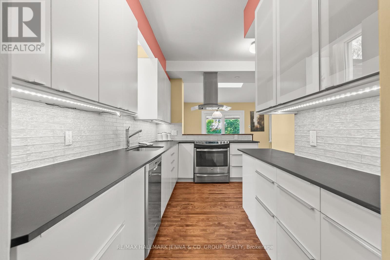 213 Glebe Avenue, Ottawa, Ontario  K1S 2C8 - Photo 14 - X12420615