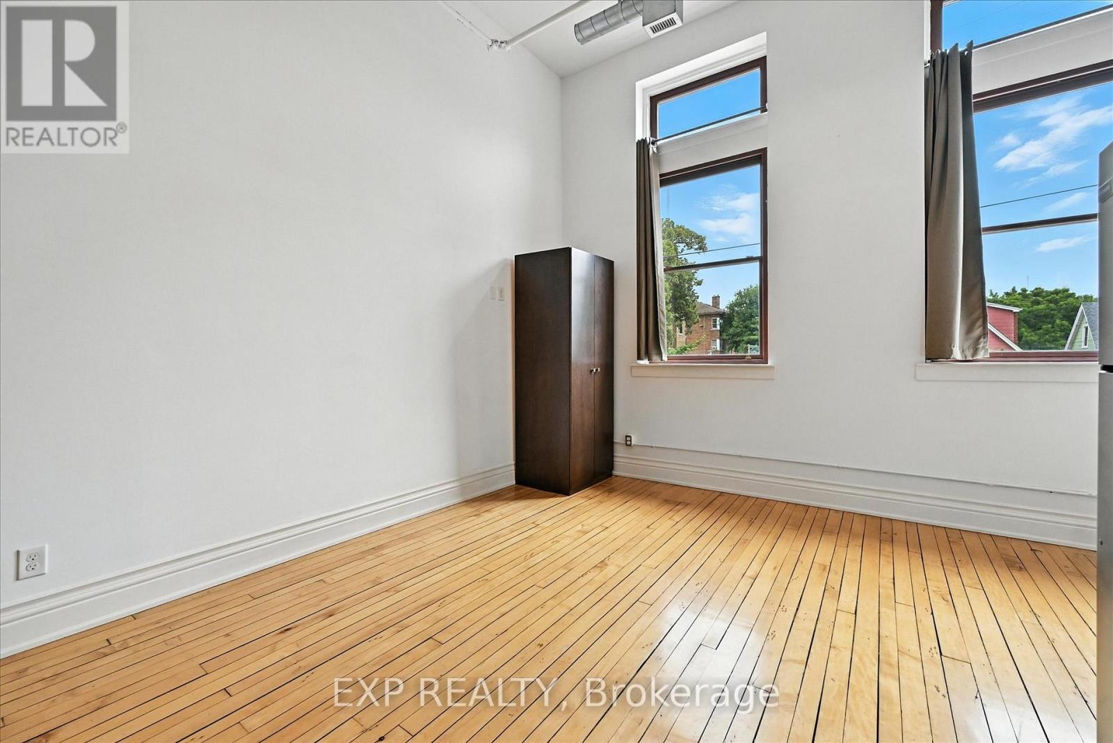 204 - 200 Stinson Street, Hamilton, Ontario  L8N 4J5 - Photo 11 - X12420635