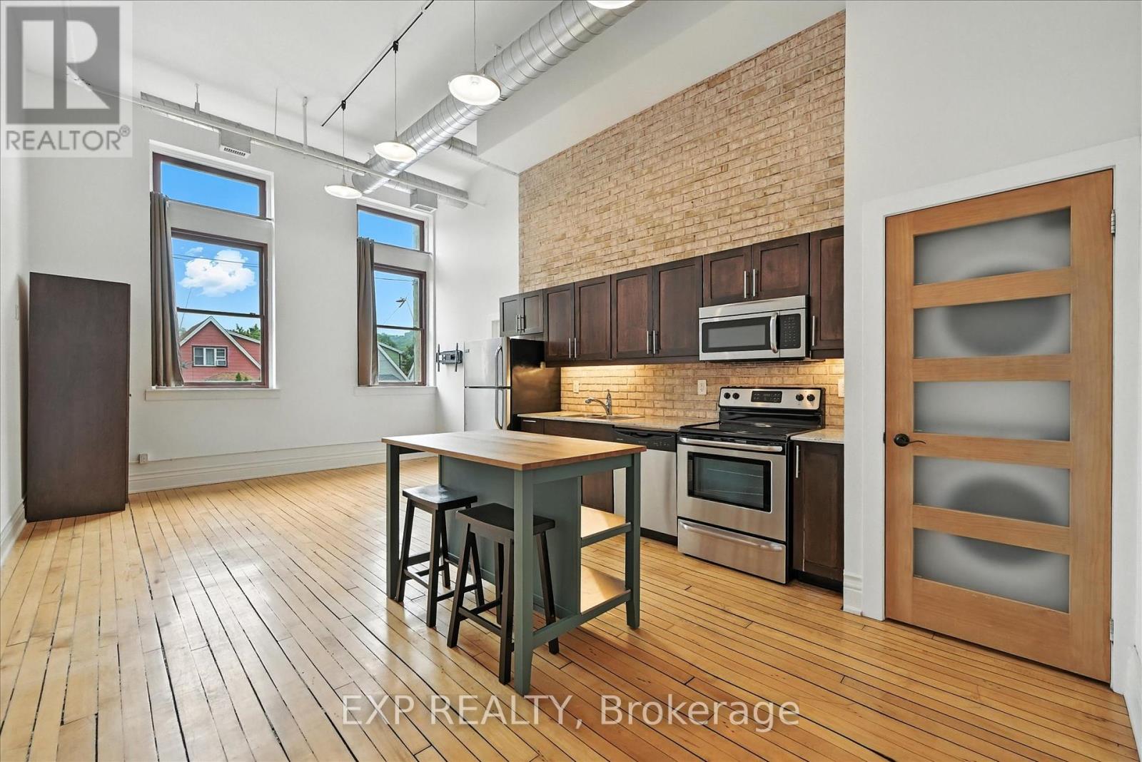 204 - 200 Stinson Street, Hamilton, Ontario  L8N 4J5 - Photo 6 - X12420635