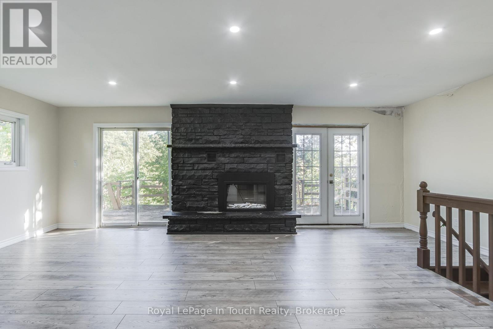63 Fifth Street E, Midland, Ontario  L4R 3V4 - Photo 13 - S12420655