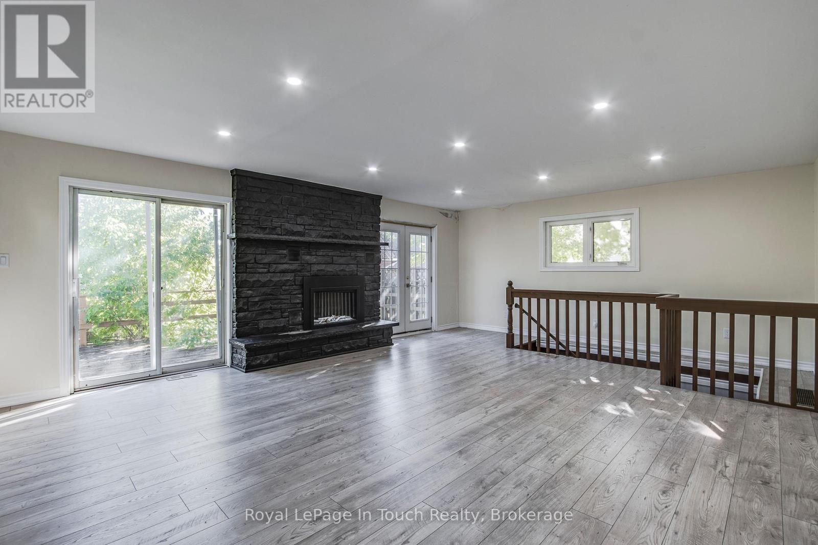63 Fifth Street E, Midland, Ontario  L4R 3V4 - Photo 14 - S12420655