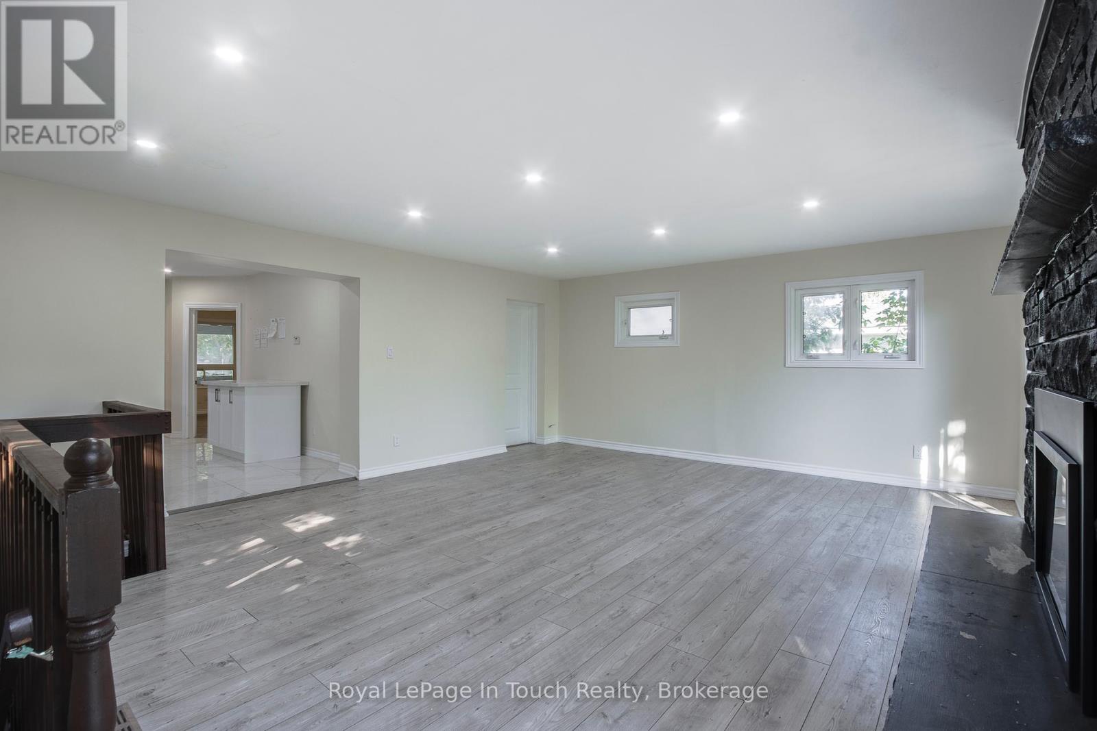 63 Fifth Street E, Midland, Ontario  L4R 3V4 - Photo 15 - S12420655
