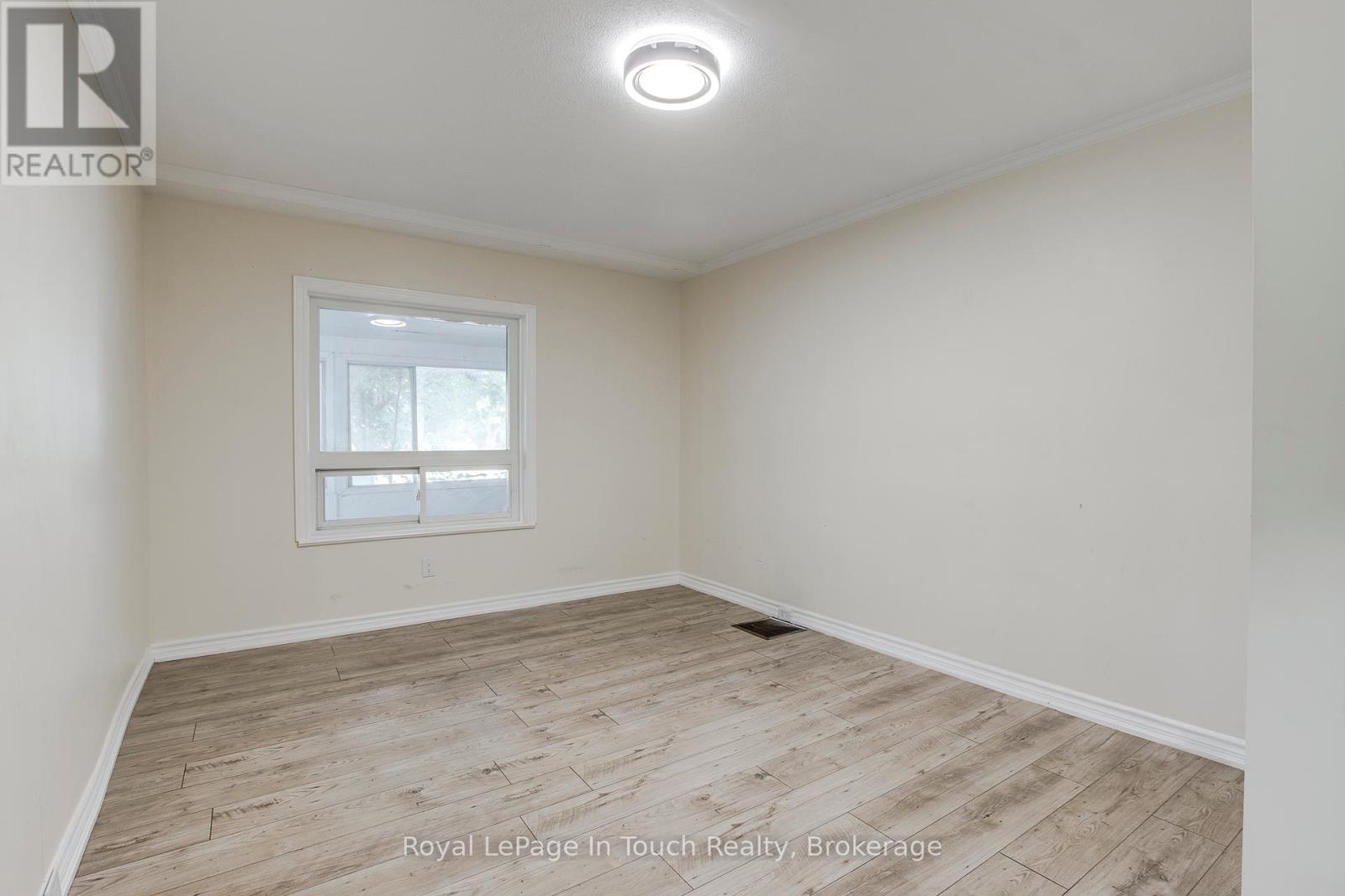 63 Fifth Street E, Midland, Ontario  L4R 3V4 - Photo 16 - S12420655