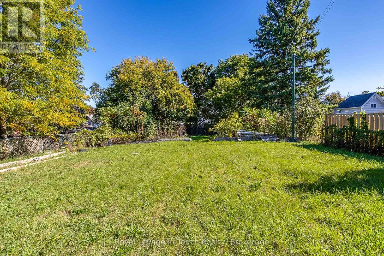 63 Fifth Street E, Midland, Ontario  L4R 3V4 - Photo 4 - S12420655