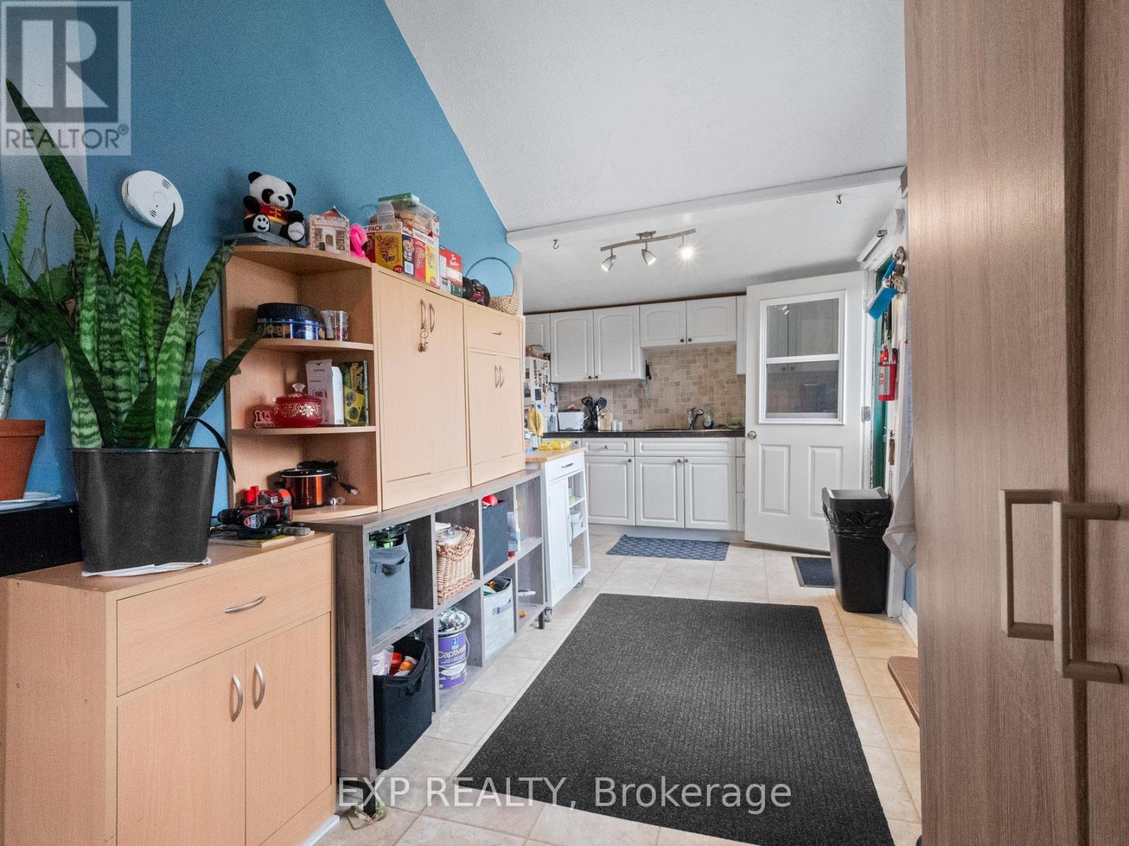 3852 Brunswick Avenue, Fort Erie, Ontario  L0S 1B0 - Photo 10 - X12420623