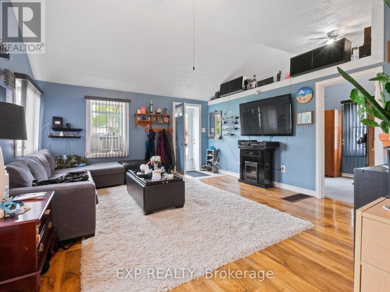 3852 Brunswick Avenue, Fort Erie, Ontario  L0S 1B0 - Photo 7 - X12420623