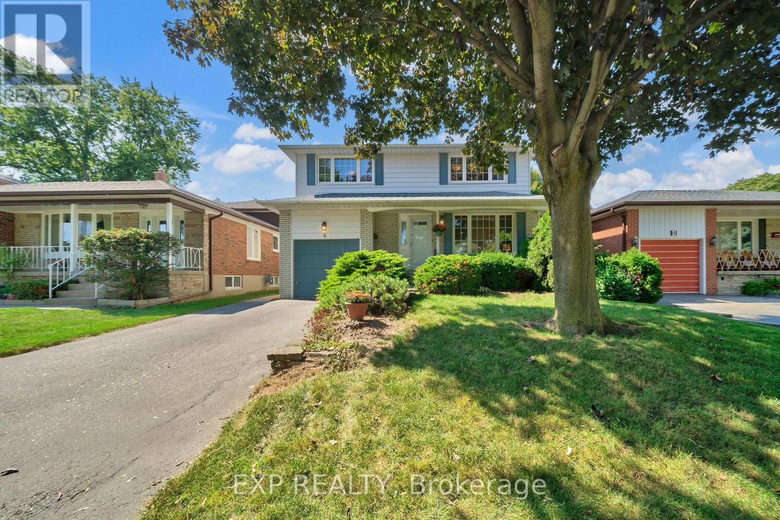 6 QUEENSLAND COURT, Toronto, Ontario