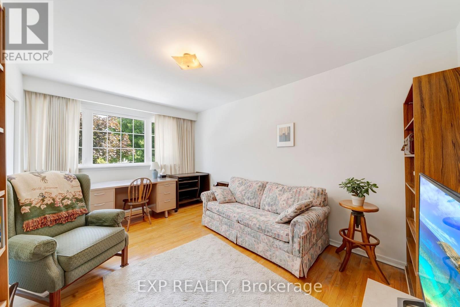 6 Queensland Court, Toronto, Ontario  M9C 4G8 - Photo 18 - W12420580