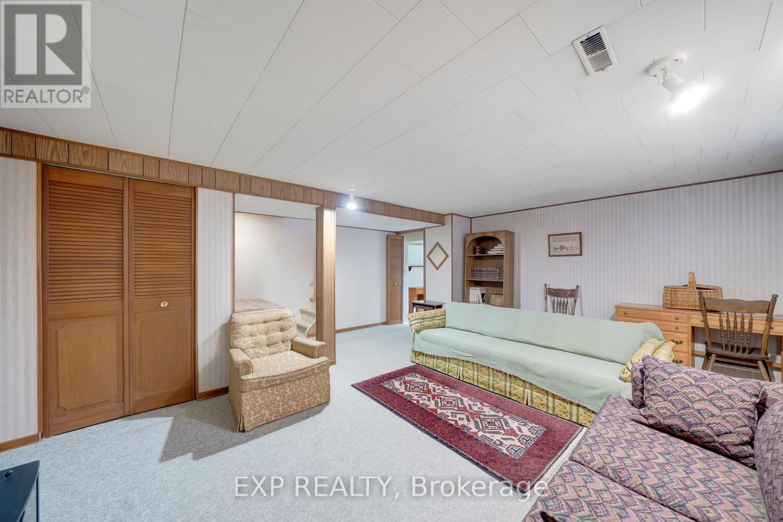 6 Queensland Court, Toronto, Ontario  M9C 4G8 - Photo 21 - W12420580
