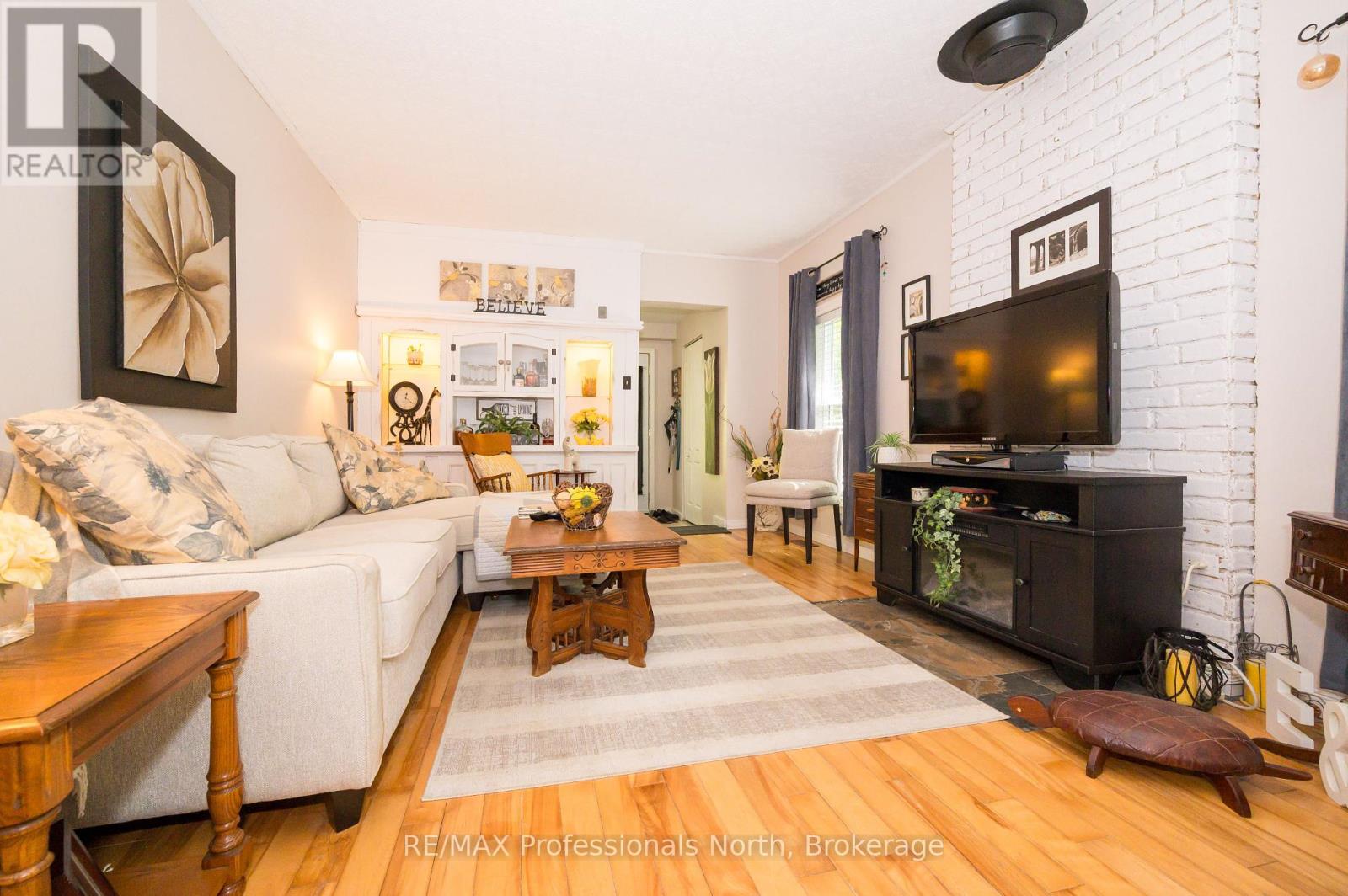 32 Bethune Road S, Huntsville, Ontario  P1H 2J2 - Photo 14 - X12420618