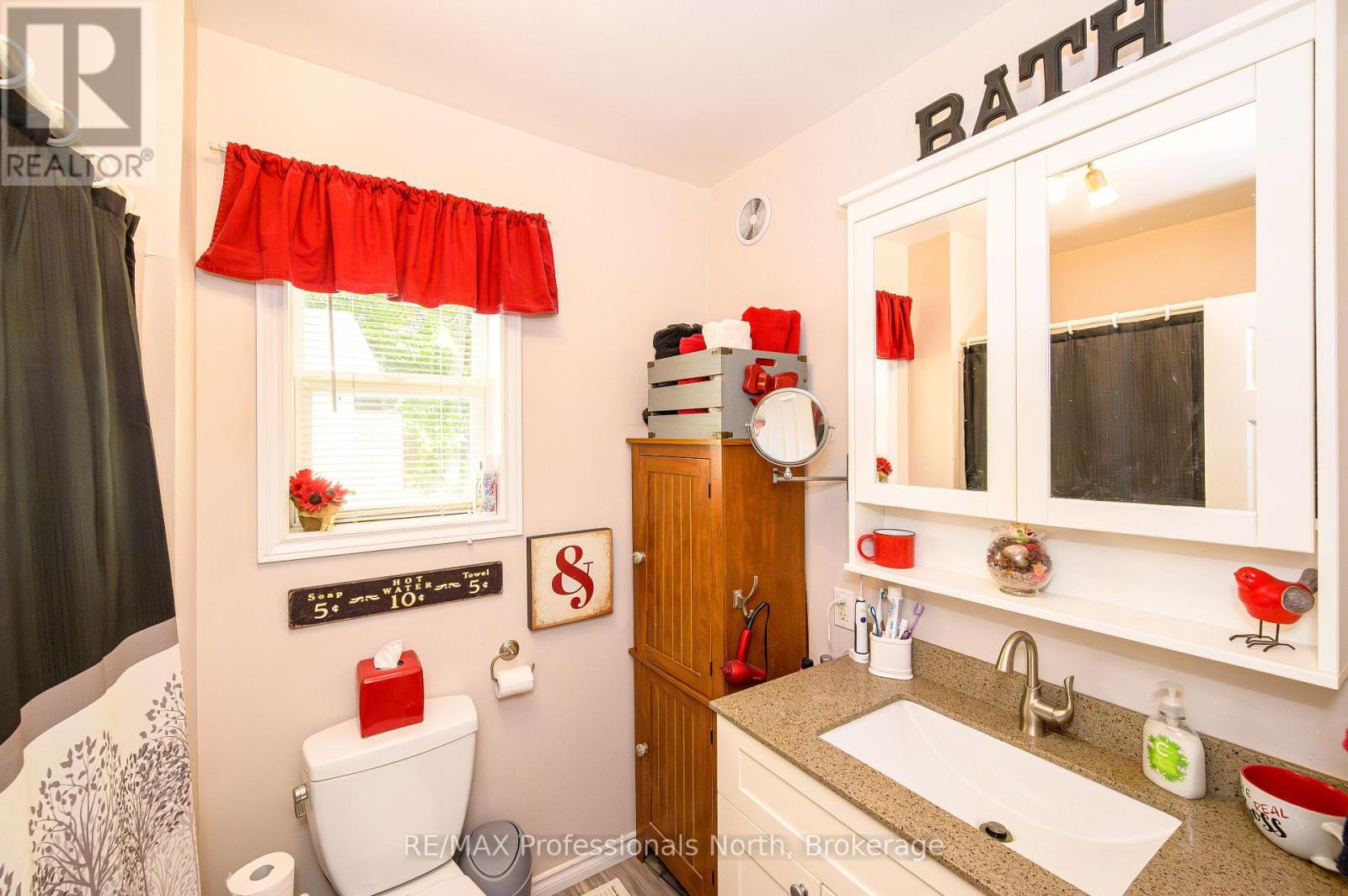 32 Bethune Road S, Huntsville, Ontario  P1H 2J2 - Photo 25 - X12420618