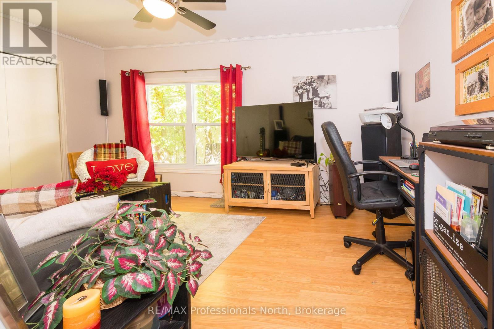 32 Bethune Road S, Huntsville, Ontario  P1H 2J2 - Photo 27 - X12420618